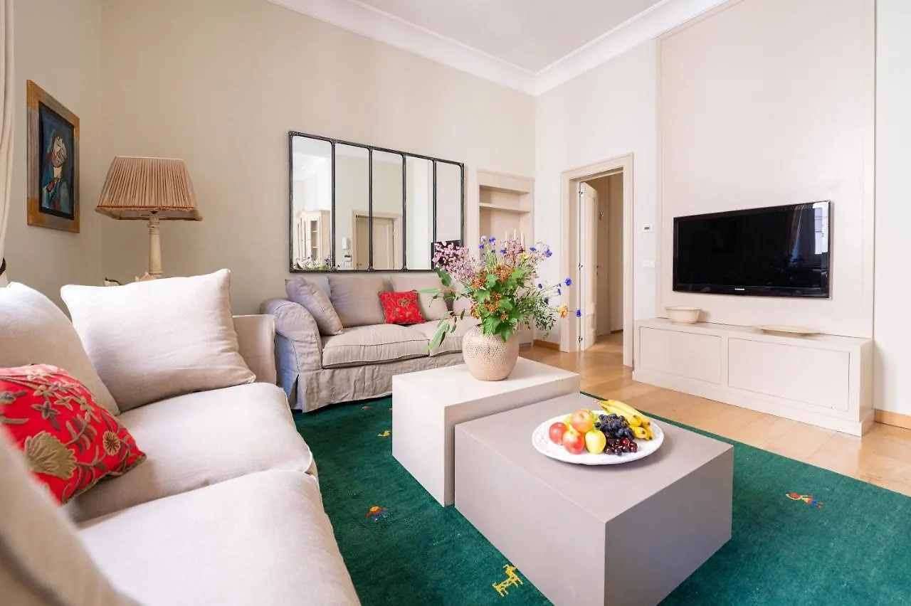 Central And Roomy Near The Station And Duomo - Homeunity Firenze Appartamento