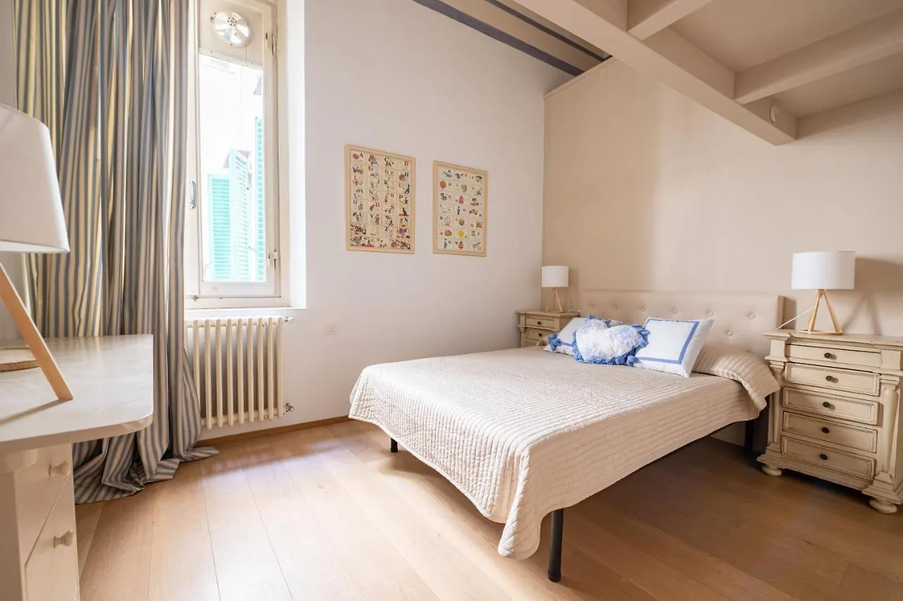 Central And Roomy Near The Station And Duomo - Homeunity Firenze Appartamento