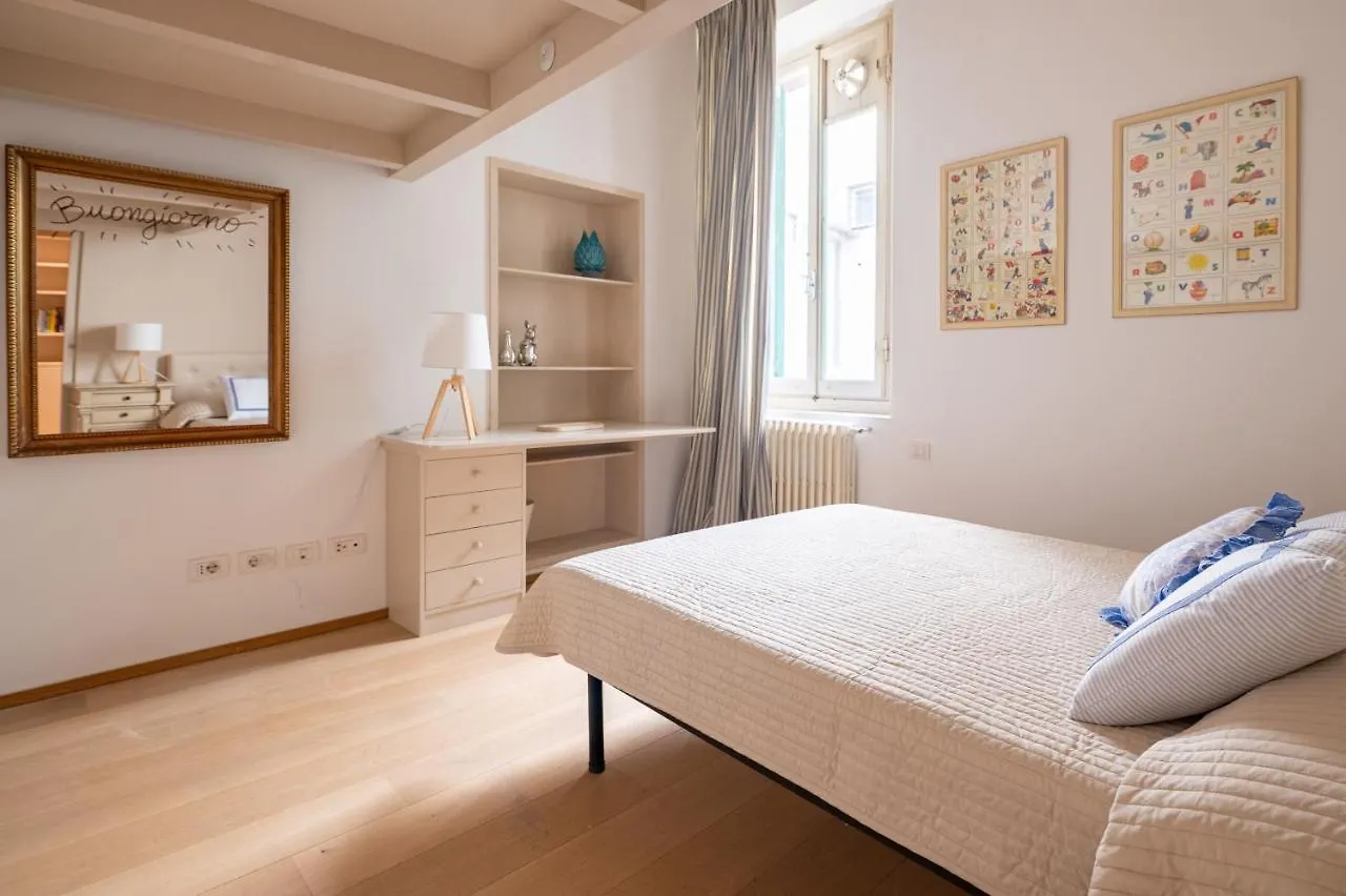 Appartamento Central And Roomy Near The Station And Duomo - Homeunity Firenze