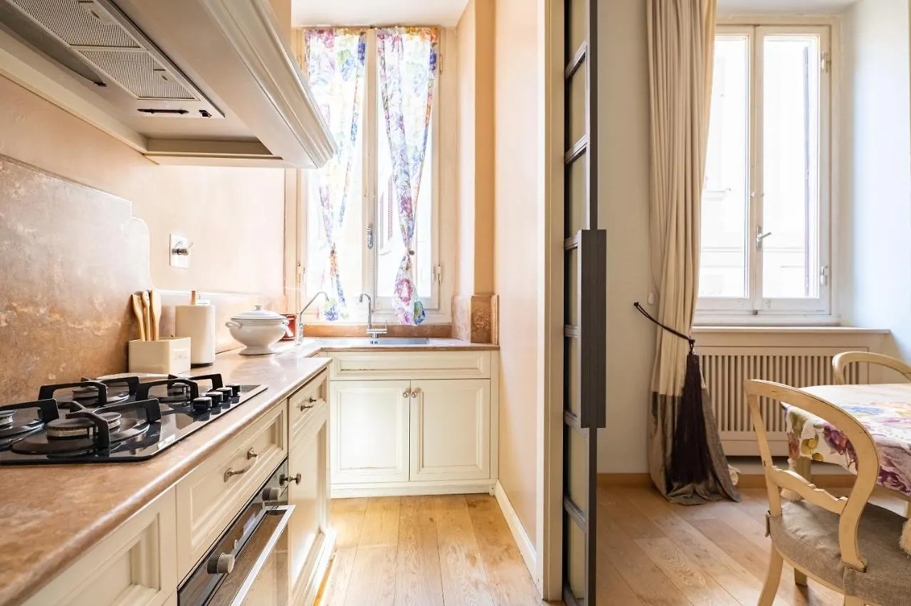 Central And Roomy Near The Station And Duomo - Homeunity Firenze Appartamento